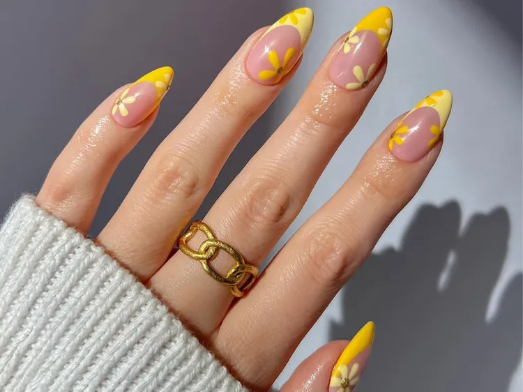 Yellow Nails Design Ideas